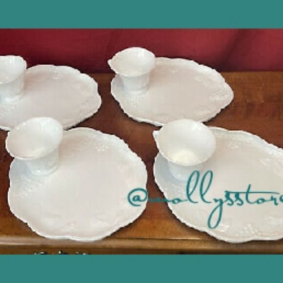 ā„ļø VintageĀ Milk Glass Colony Harvest GrapesĀ Snack Plate & Cup Sets, Set of 4. - Picture 3 of 6